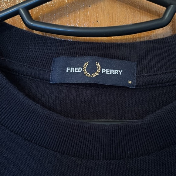 Men’s Fred Perry Navy T-Shirt with pocket Size M Never worn Rare Dark blue - Picture 3 of 5